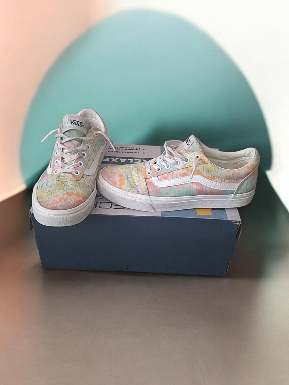 VANS Old Skool Women's Low Top Lace Up Sneakers Tie Dye Multicolor White